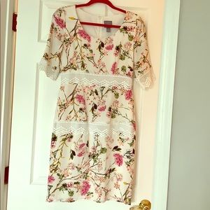 Floral spring dress with lace detail